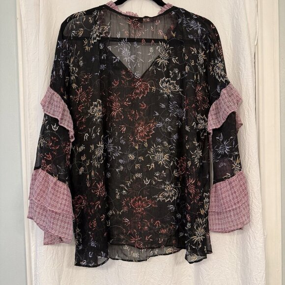 A.n.a Top Women’s 2X Red Black Dark Floral Tiered Bell Sleeves L Sheer Top Fall - Picture 6 of 11